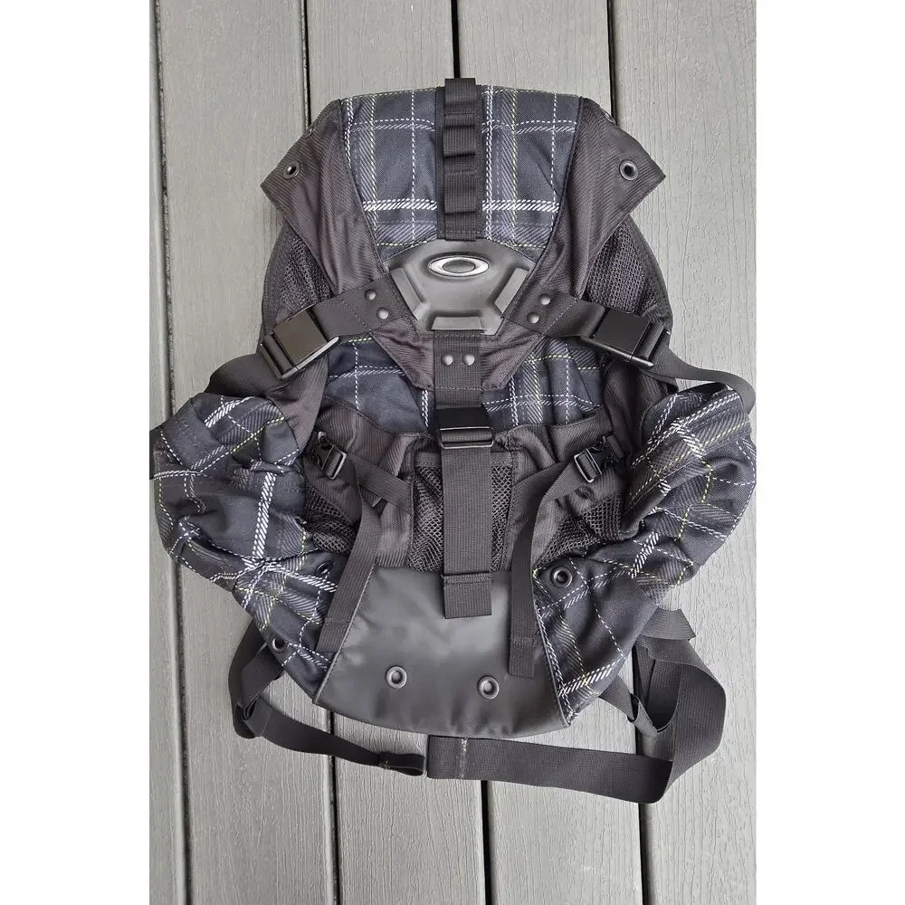 OAKLEY NWOT Icon BackPack 3.0 Plaid Y2K Vintage HTF Rare Laptop Sleeve O Skull